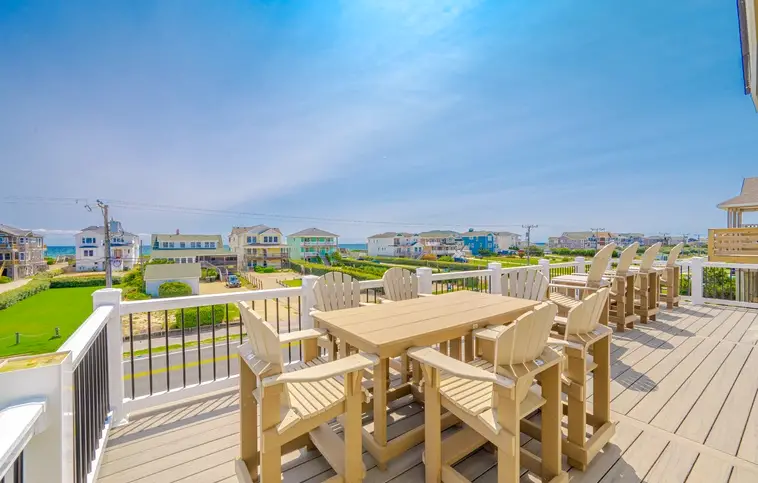 826 | Coastal Retreat