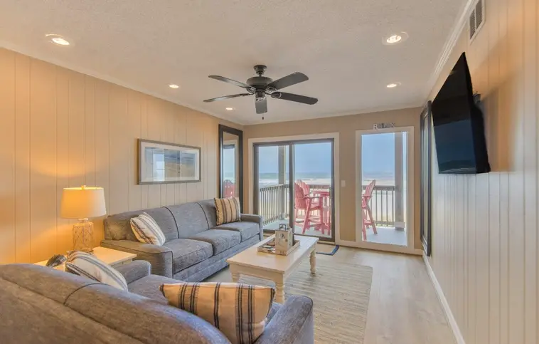 AV2-2B | Admirals View II Condo Unit 2B
