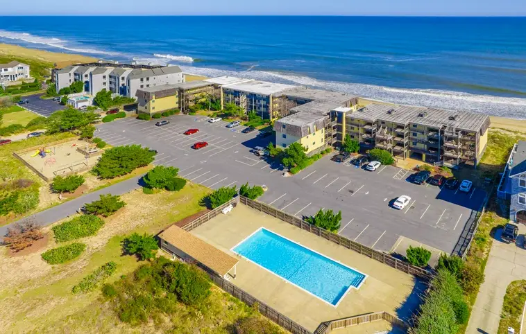 GST-G3 | Golden Strand Condo G3