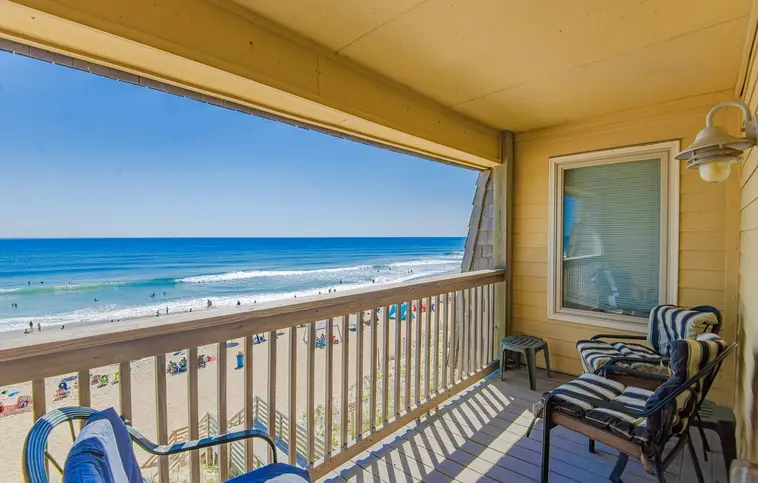 GST-G3 | Golden Strand Condo G3
