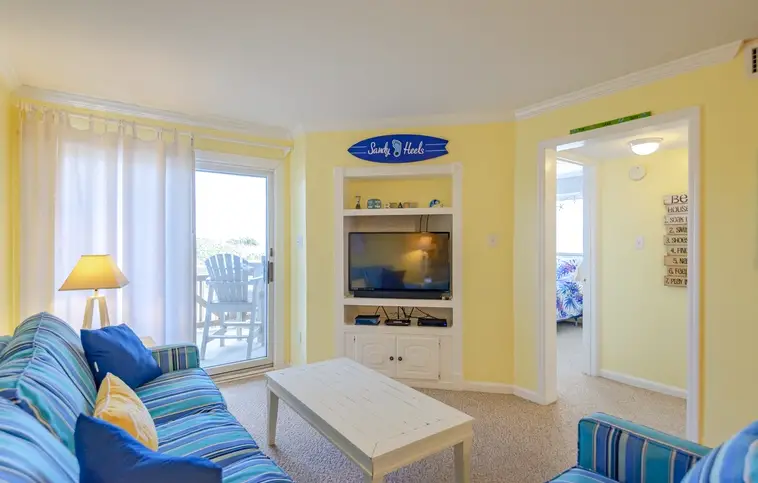 R-3 | The Regency Condominium - Sandy Heels