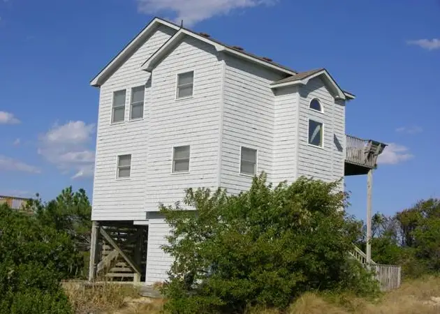 1878 - Dolphin's Den