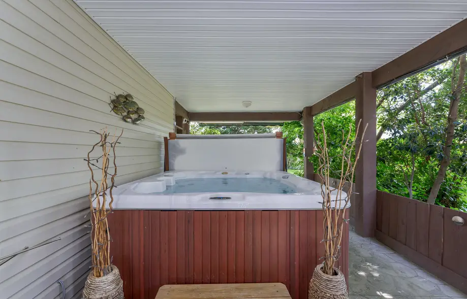 5138 - Wylie's Beach Oasis