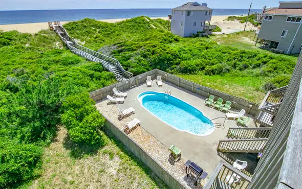 6500 - A Whale's Head Inn