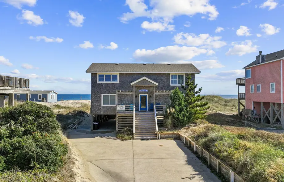 7019 - Sara's Sea Breeze (formerly Sea Peck)