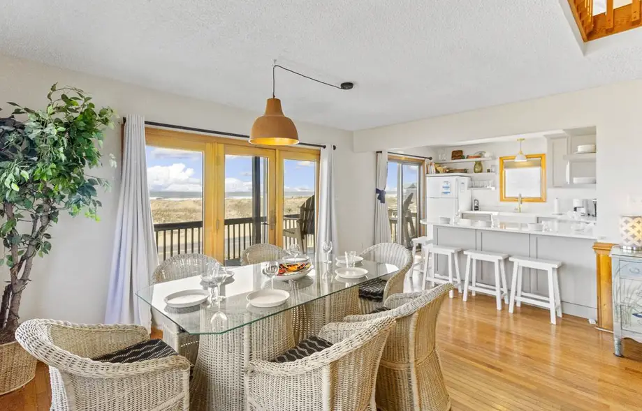 The Ocean House 313