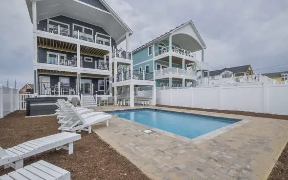 5705 - Edgewater View
