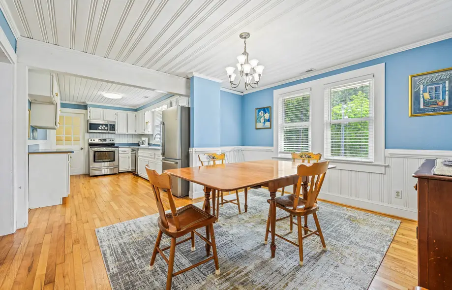 K9410 OBX Soundfront Hideaway 3 Bedroom Home in Jarvisburg