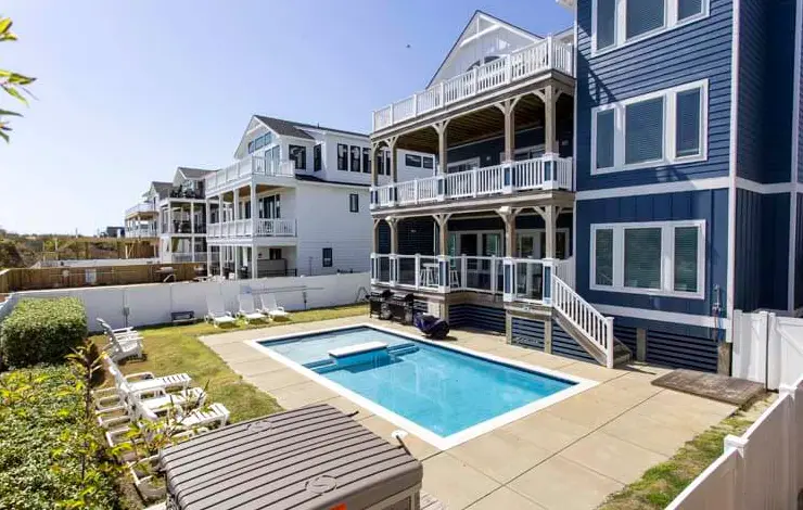 L3 BY THE SEA