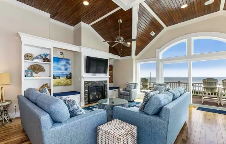 L3 BY THE SEA