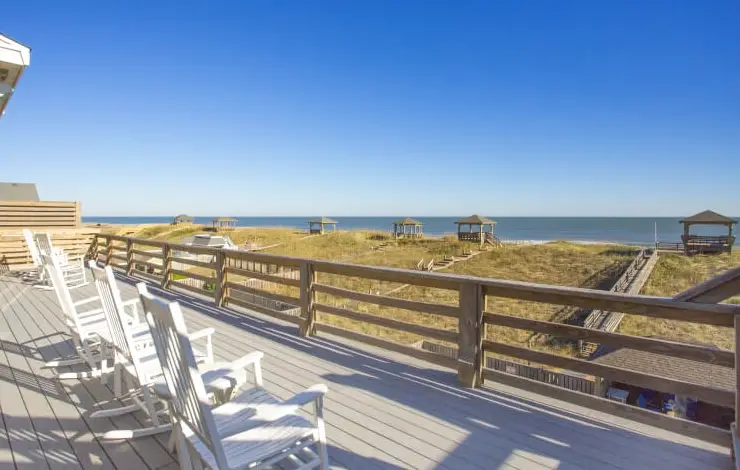 SEASIDE SERENITY