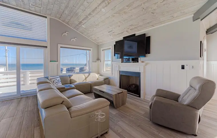731 | Beach Please