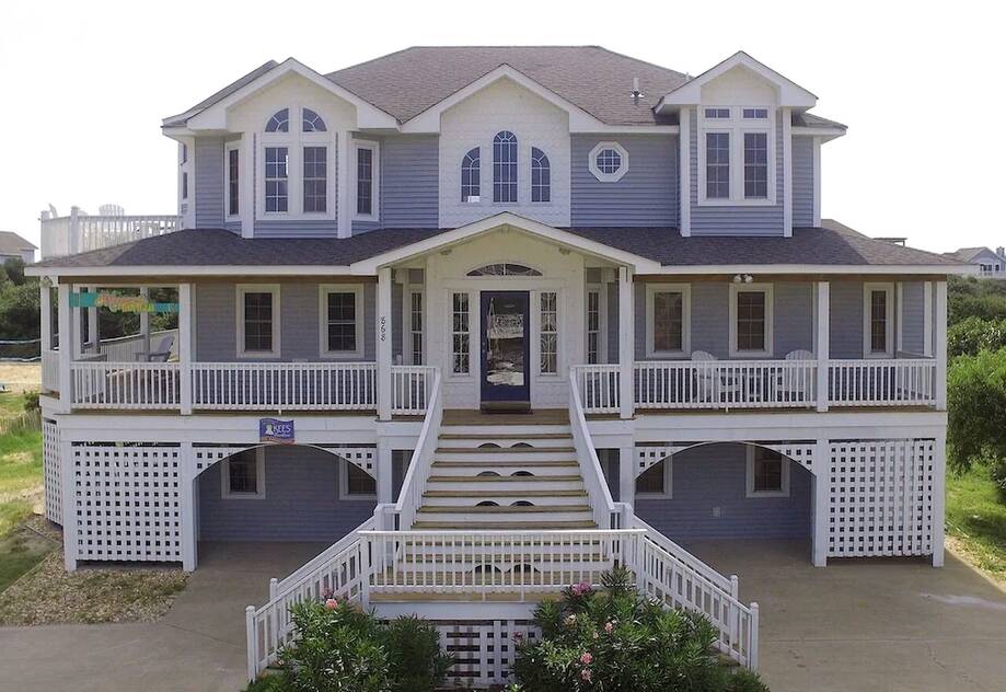 Marguerite DeVille... Vacation rental home in Corolla, NC