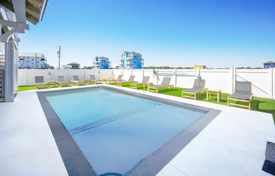 K6513 Four Seasons 11 Bedroom Oceanfront Home