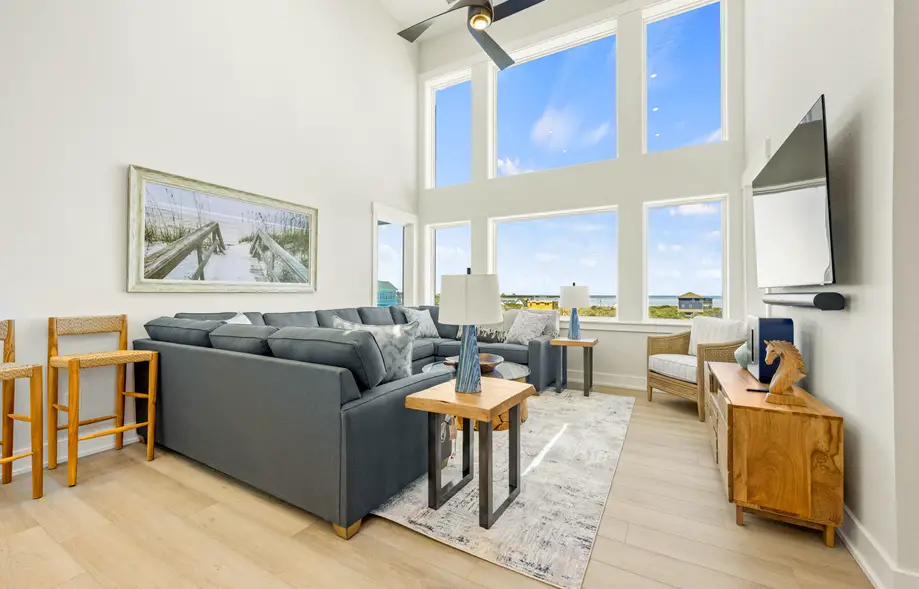 K6513 Four Seasons 11 Bedroom Oceanfront Home