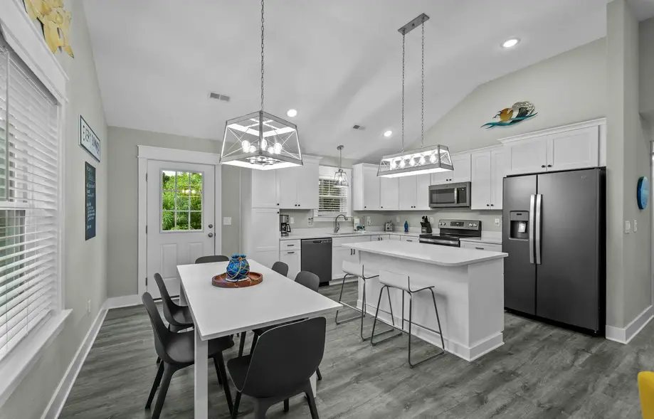 Seaside Embrace- Top Floor