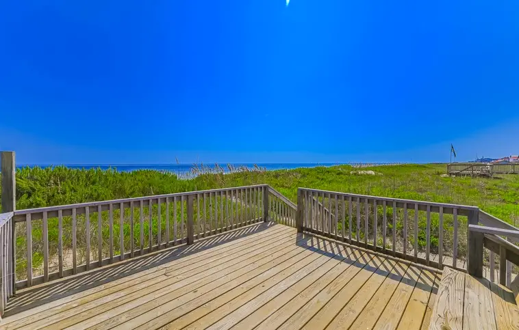 380 | Seaside Hideaway