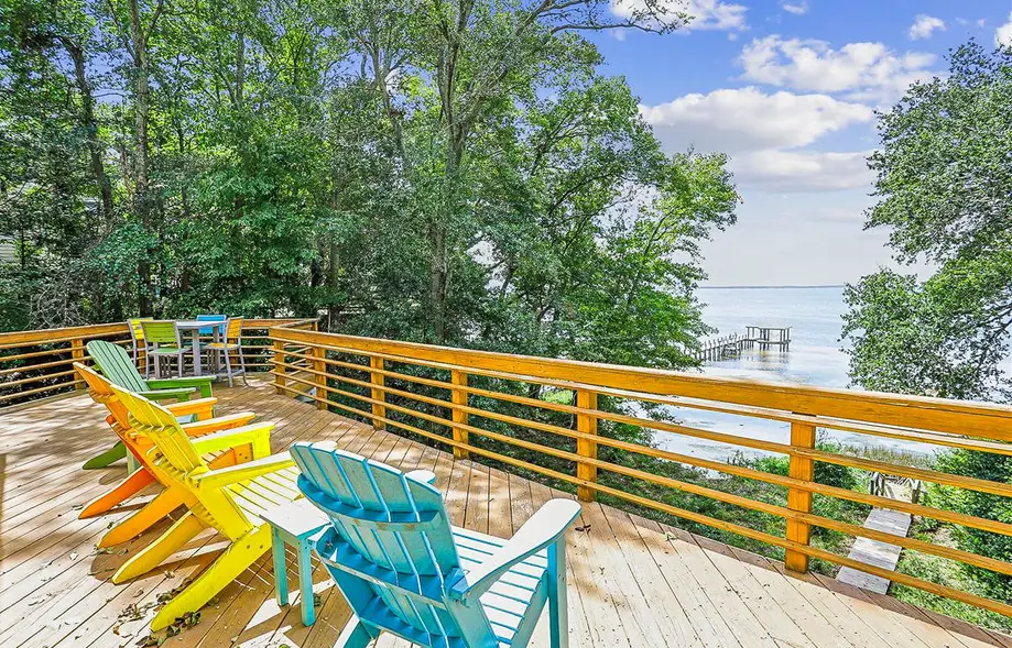 WILSONS LANDING