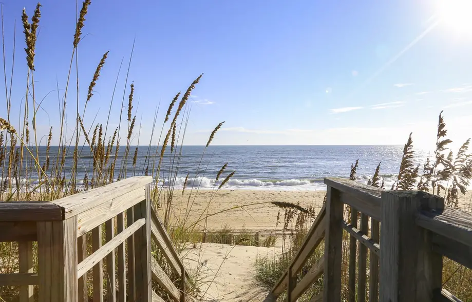 MACWATER BEACH HOUSE