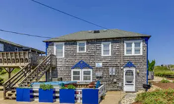 The Carriage House II (Lower)