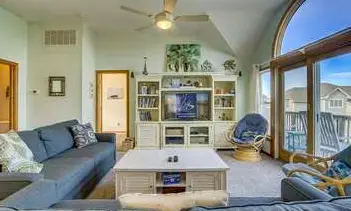 Debo's Tiki Hut