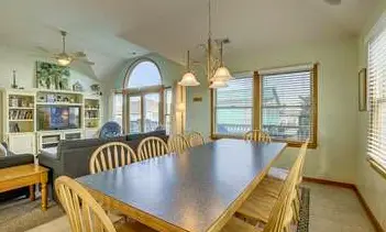 Debo's Tiki Hut