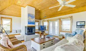 Station Bay House