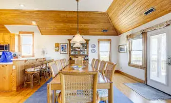Station Bay House