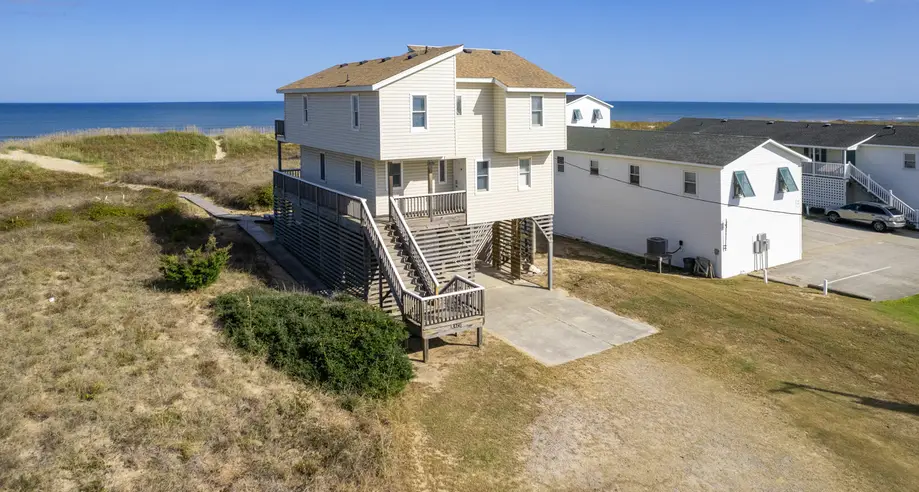 K7105 Summer Days 4 Bedroom Oceanfront H...