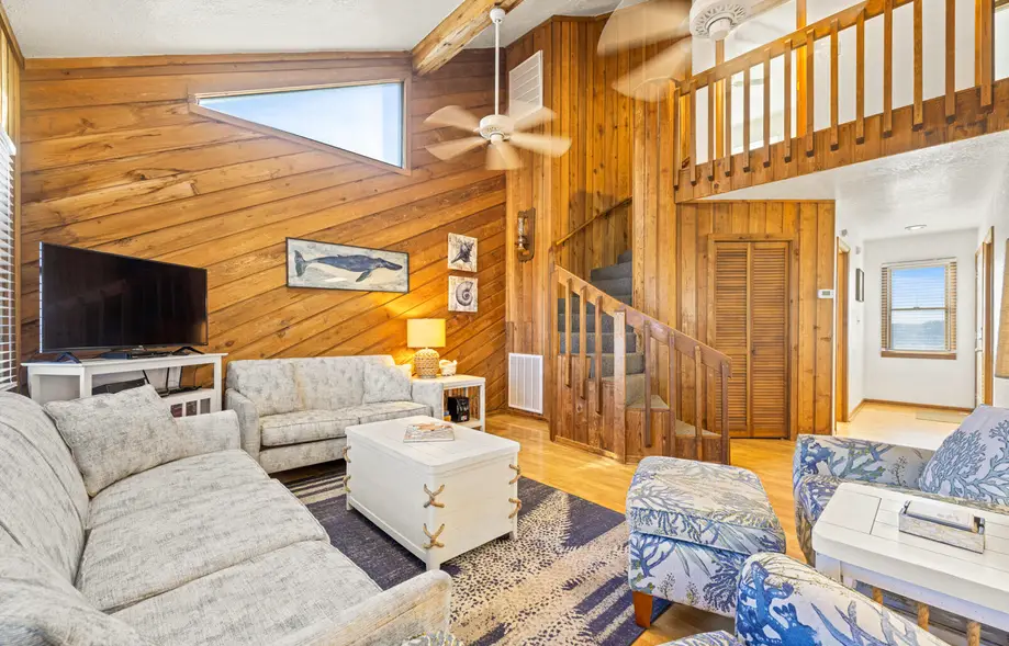K7105 Summer Days 4 Bedroom Oceanfront Home