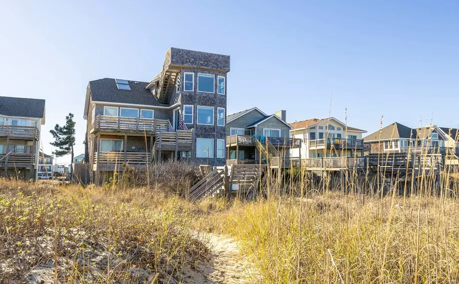 Pier House