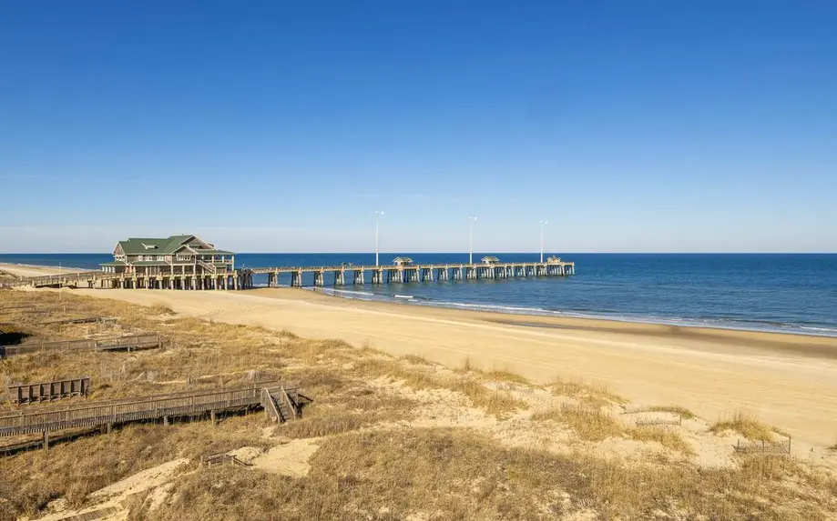Pier House