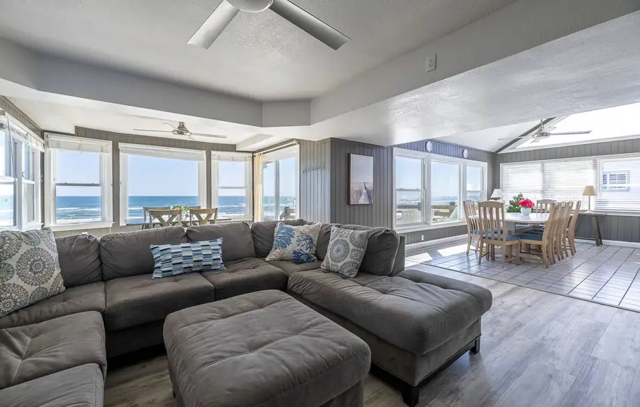 Pier House