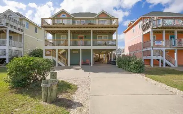 5432 - Mangoes Beach House