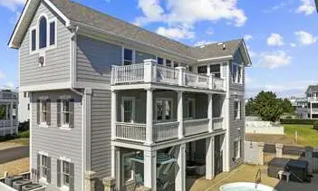 Caroline's Cove