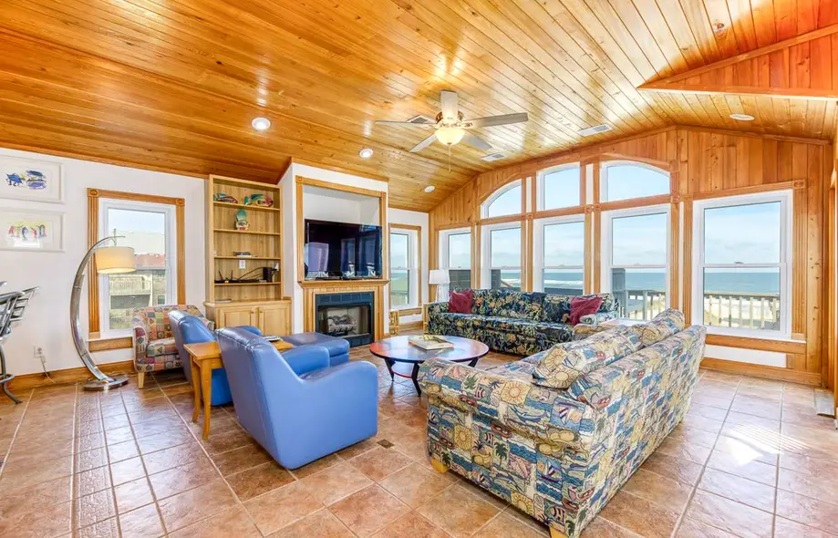 Tradewinds North 619