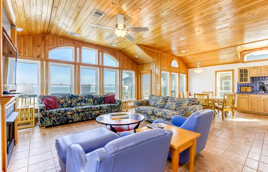 Tradewinds North 619