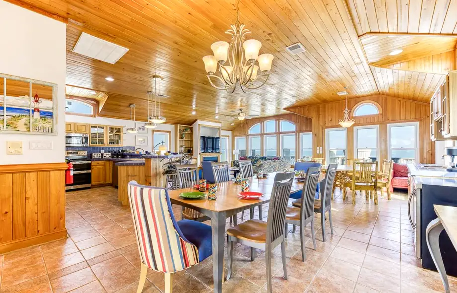 Tradewinds North 619