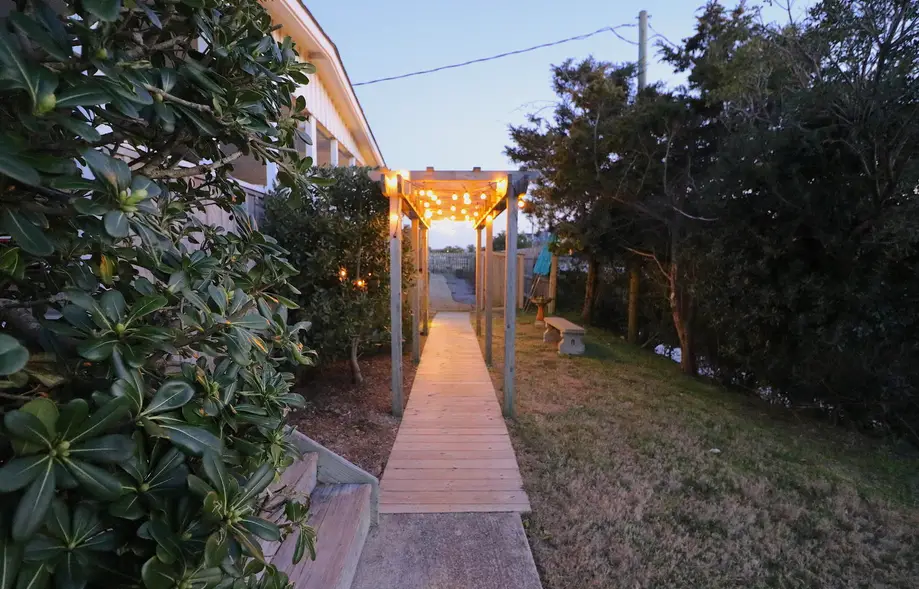 NHBIEV Nags Head Beach Inn & Event Venue