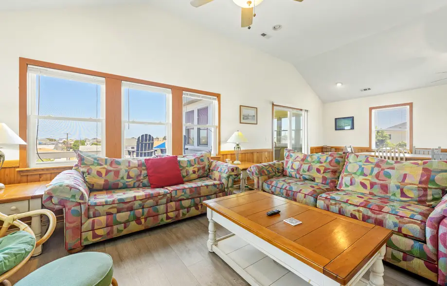 K7019 Casa de Playa 4 Bedroom Home in Kill Devil Hills