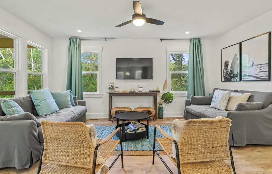 K7605 Sea Glass Shack 4 Bedroom Home in Southern Shores
