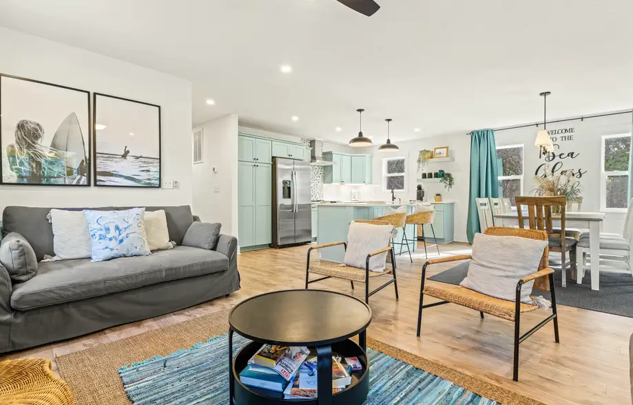K7605 Sea Glass Shack 4 Bedroom Home in Southern Shores