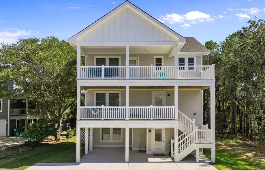 1541 - Birdie Beach Bungalow