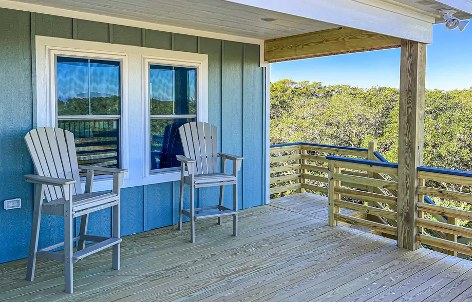 The Green Turtle and the Nest