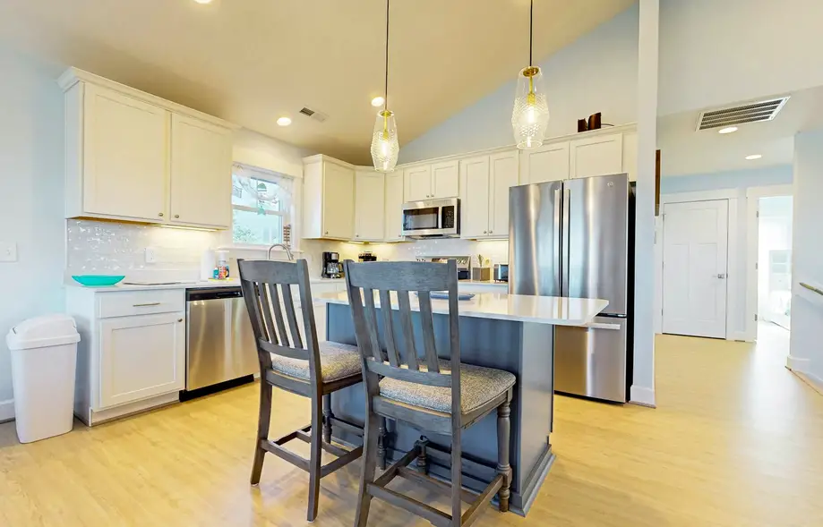 The Green Turtle  - Upstairs