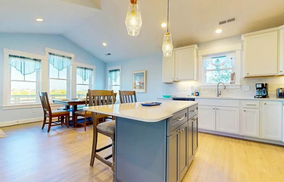 The Green Turtle  - Upstairs