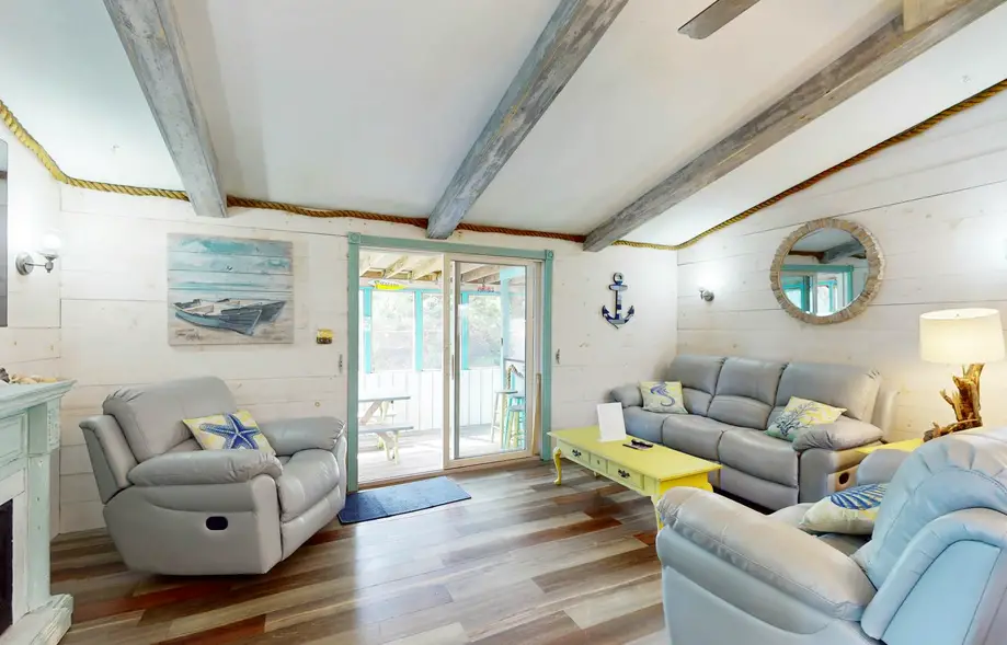 Don't Worry Beach Happy