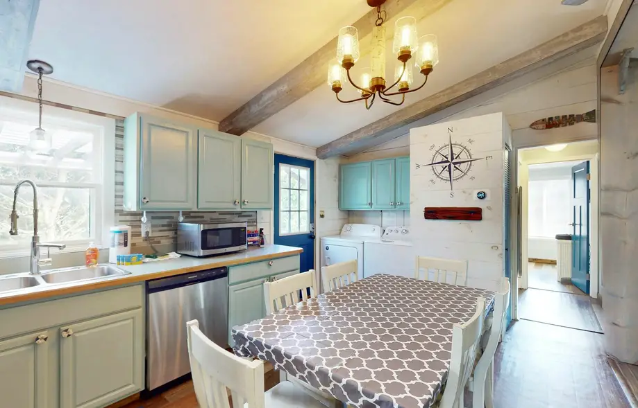 Don't Worry Beach Happy