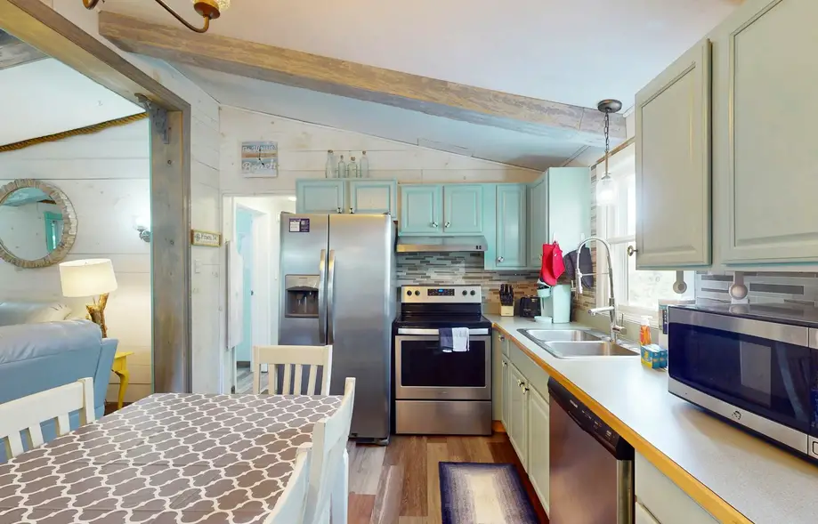 Don't Worry Beach Happy