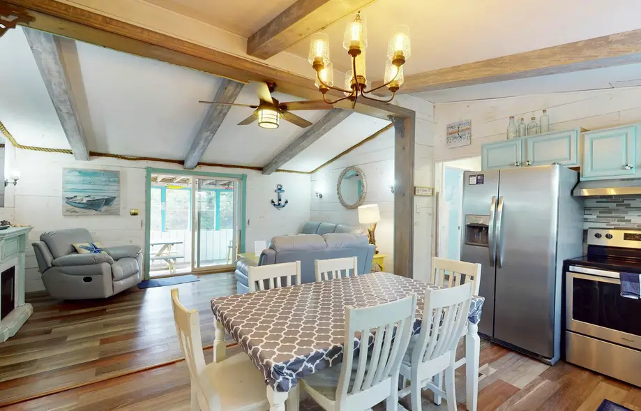 Don't Worry Beach Happy